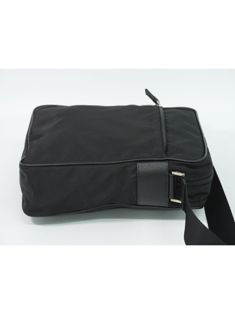 Prada Nylon Shoulder Bag Pochette Black - Picture 4 of 9